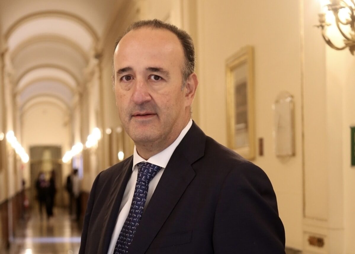 Copertina di: Lavoro: al via la stabilizzazione dei precari Asu in Sicilia
