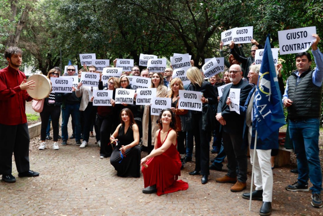 Copertina di: Presidio Unirai Figec Cisal: stop al precariato Rai